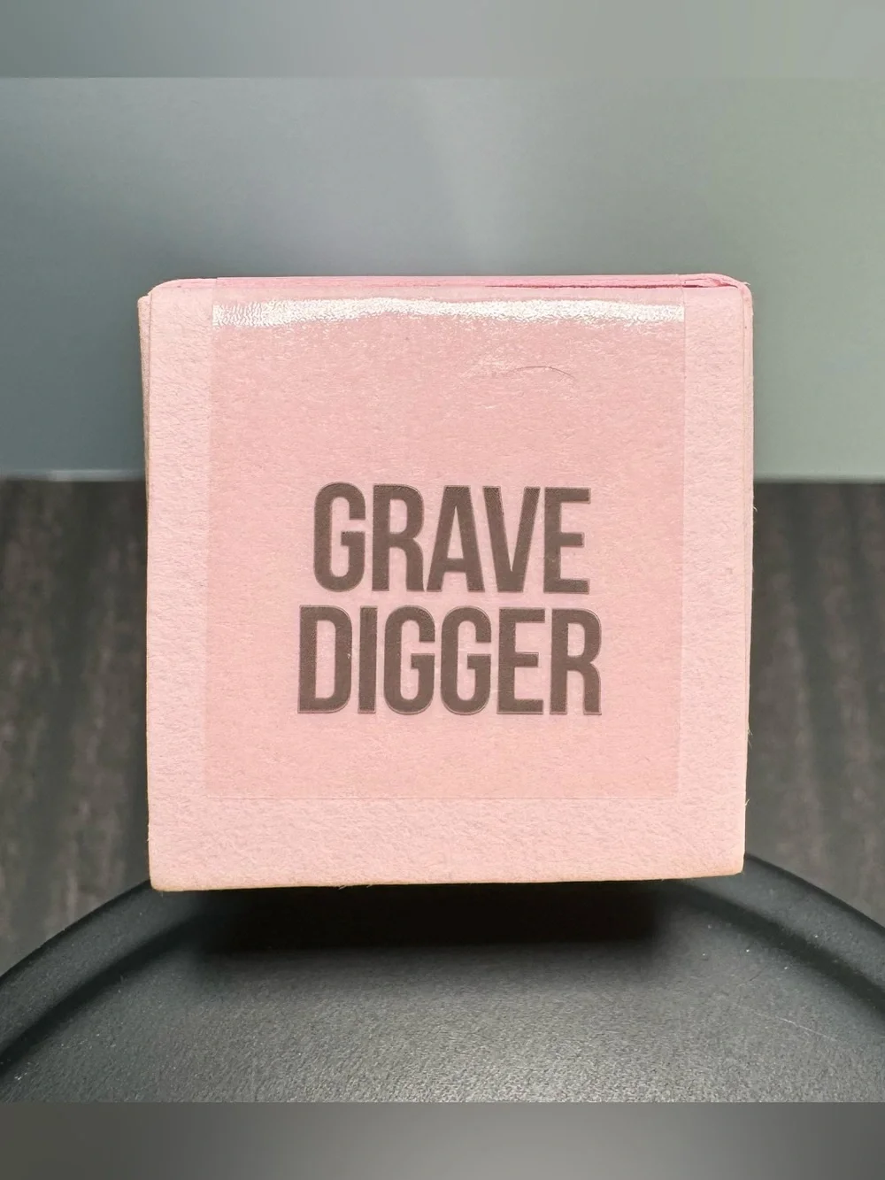 Jeffree Star Cosmetics Velvet Trap Matte Lipstick  (GRAVE DIGGER) NIB 0.14 oz
